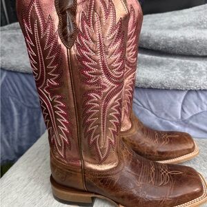 Ariat Distressed Brown Leather Boots size 10 calamity, Jane